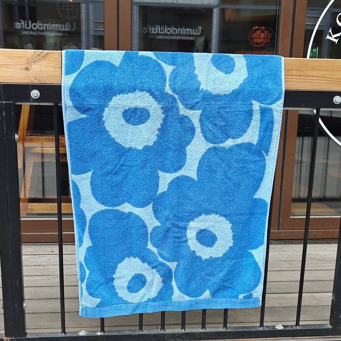 Marimekko kylpypyyhe 65x130 cm, 35,-
#marimekko #kylpypyyhe #secondhand #varausonostopäätös #äläjääkuvienvaraan